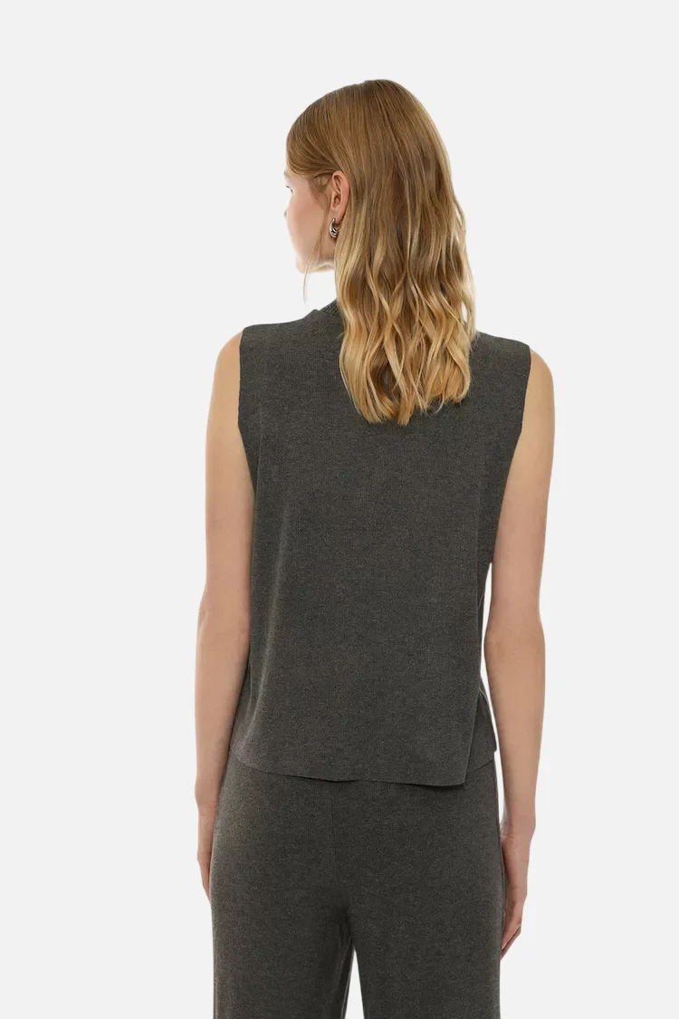 Soft-touch vest sweater - 图片 8